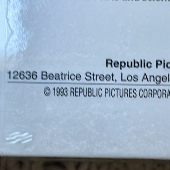 NEW unopened VHS “It’s A Wonderful Life” Frank Capra Jimmy Stewart Donna Reed - Picture 3 of 10